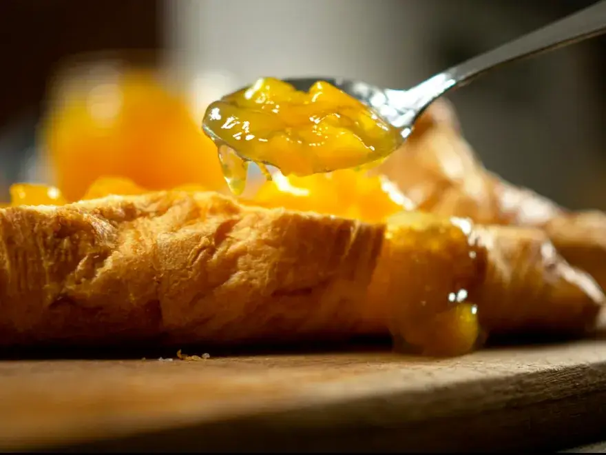Cornetto with apricot jam
